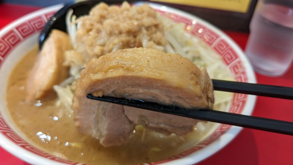 町田の「ラーメンつづき」さんで、豚ラーメン並を食べてきました。09