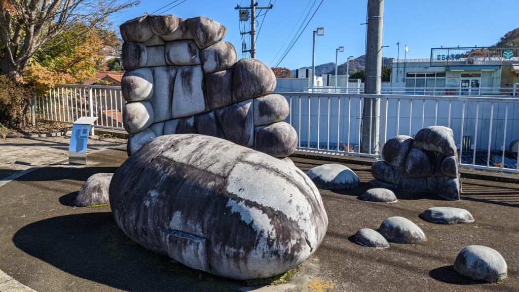 藤野の ”芸術の道”　を散歩してきました。09