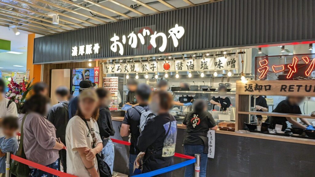古淵の「イオン相模原ショッピングセンター」さんのフードコートがリニューアルしました。04