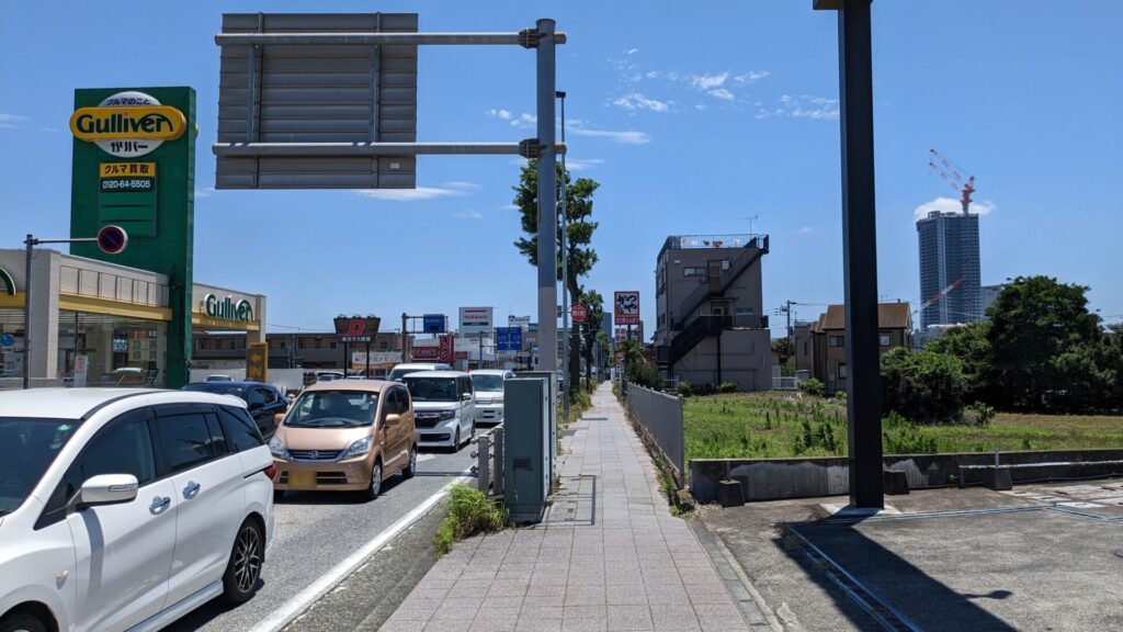 国道16号沿い、若松2丁目交差点近くに「Starbucks」さんが進出予定です。02