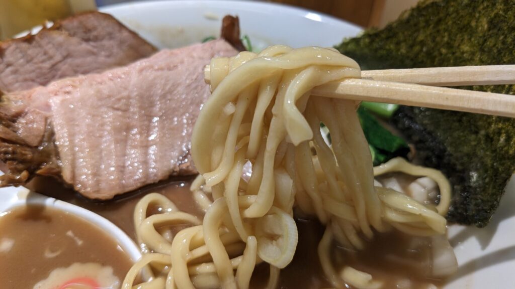 先月末で閉店した「二丁目ラーメン」さんのラーメンをいただきました。07