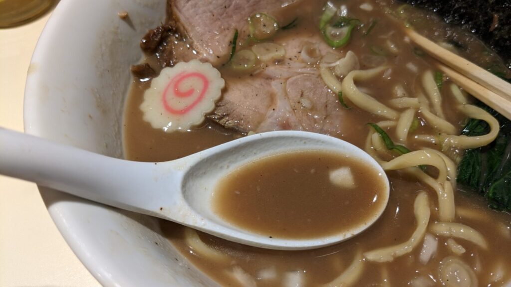 先月末で閉店した「二丁目ラーメン」さんのラーメンをいただきました。08