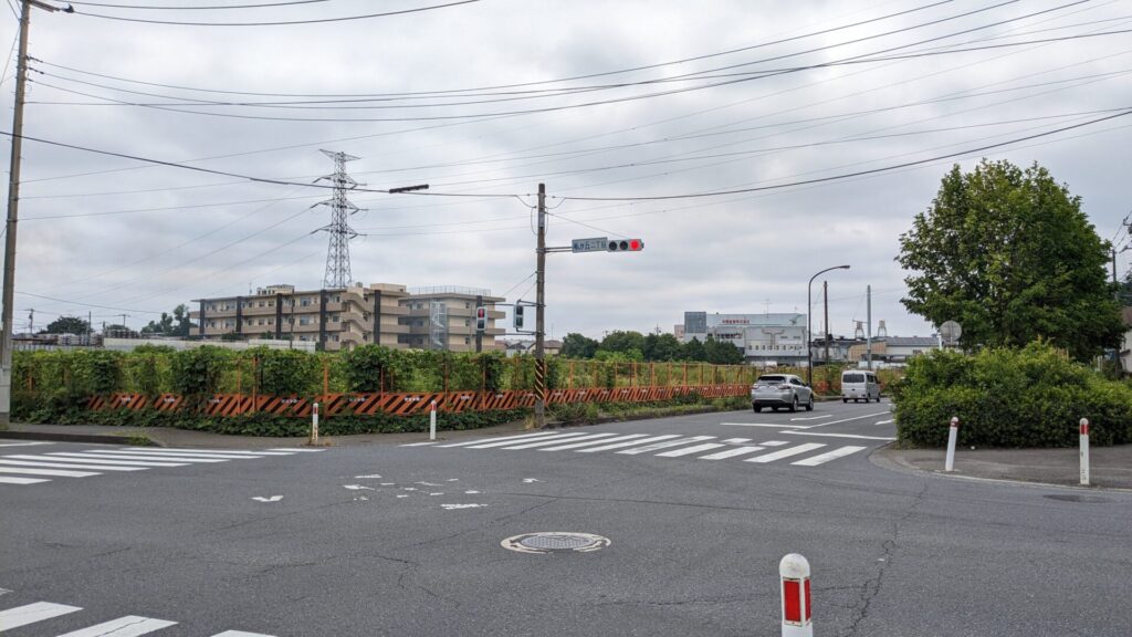 松が丘二丁目交差点近くに「ギオン」さんの倉庫が建設予定。02