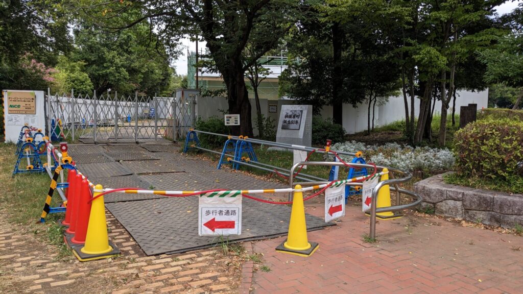 相模大野中央公園で建設中の「タリーズコーヒー」さんの様子を見てきました。02
