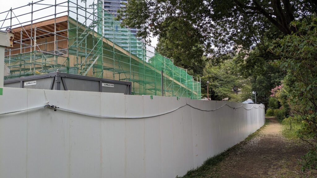 相模大野中央公園で建設中の「タリーズコーヒー」さんの様子を見てきました。04