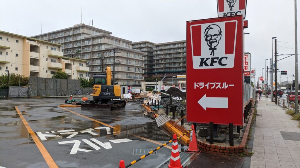 「KFC」相模原大野台店さんの改装の様子を見てきました。03