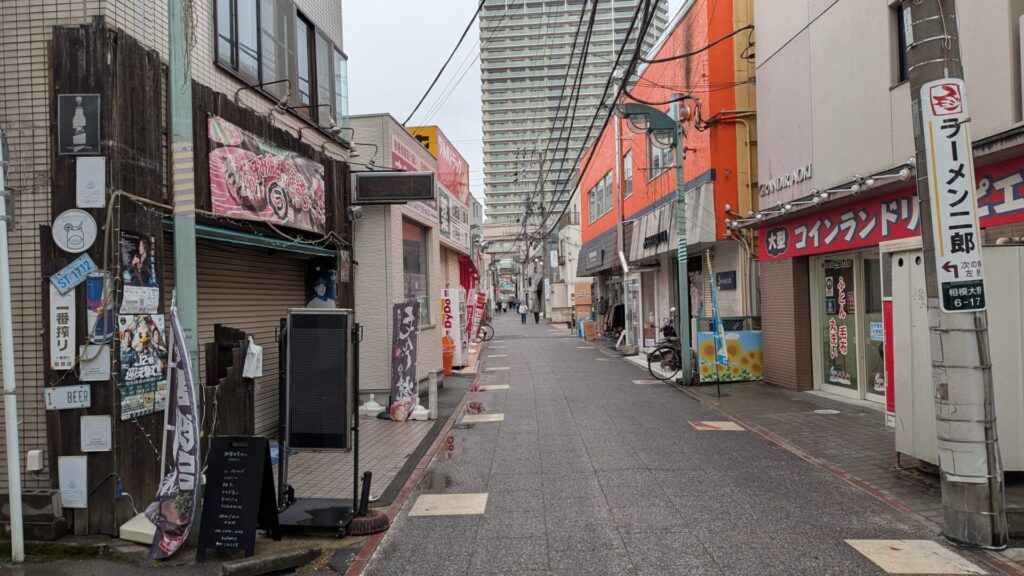 大野銀座商店街の洋服屋さん「THE DAY SUPPLY」さんが、2月23日（月・祝）をもって閉店です。02