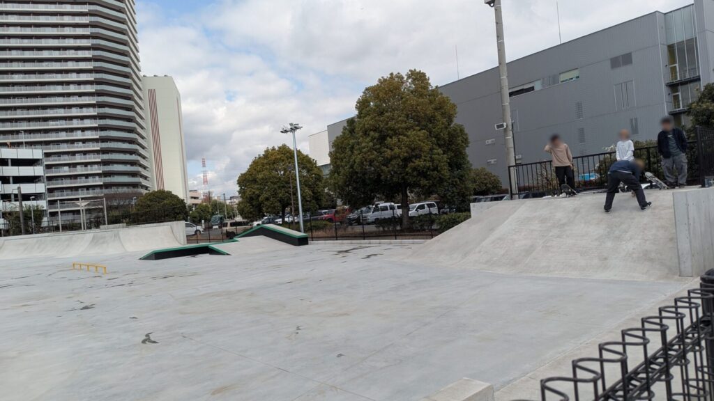 橋本お山公園内の「ニュースポーツ広場」がリニューアルOPENです。04