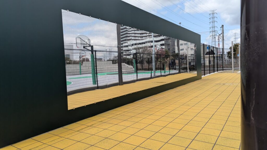 橋本お山公園内の「ニュースポーツ広場」がリニューアルOPENです。07