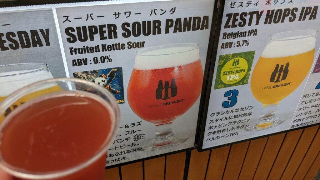 西門で昨年に続き ”BEER FESTIVAL" が開催です。05