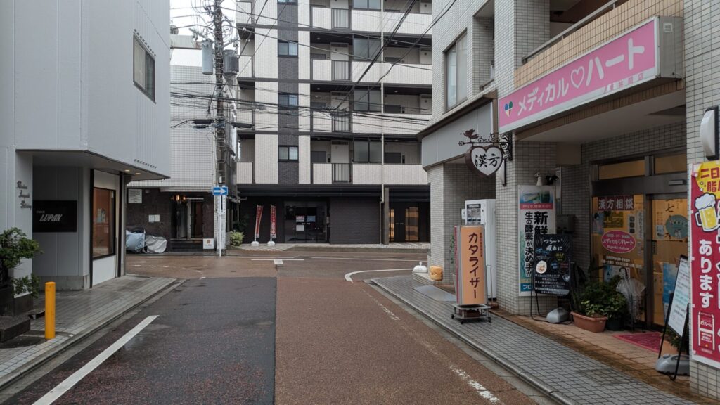 東林間の「スパイスカレー食堂」さんが9月30日(水)で閉店です。01