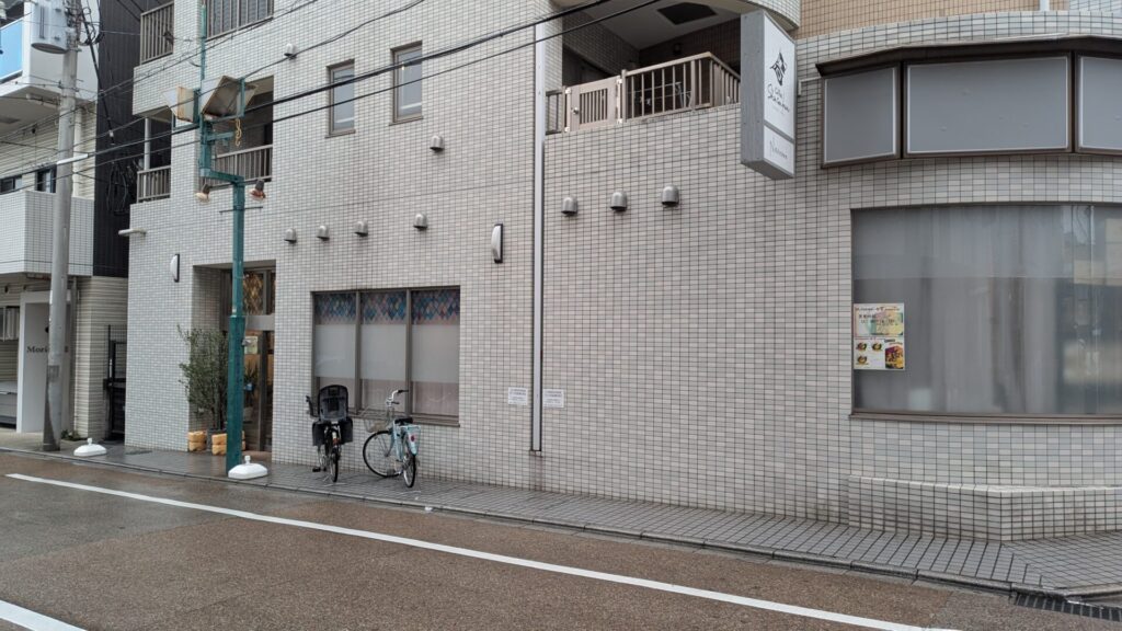 東林間の「スパイスカレー食堂」さんが9月30日(水)で閉店です。03