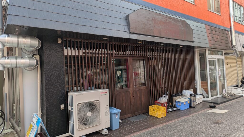 相模大野の大野銀座商店街内に焼鳥「鶏男」さんがOPENしました。02