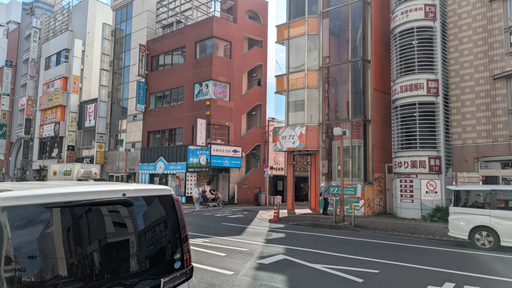町田に10月23日(金)、「まぐろと。」さんがOPENだそうです。02